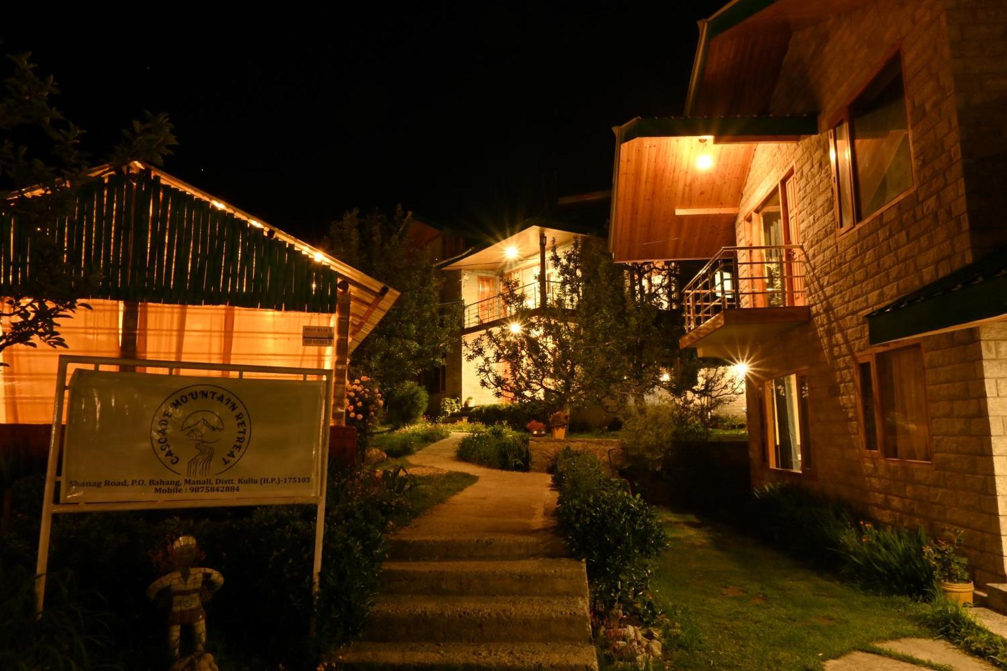 Cascade Mountain Retreat Manali Acomodação com café da manhã Exterior foto