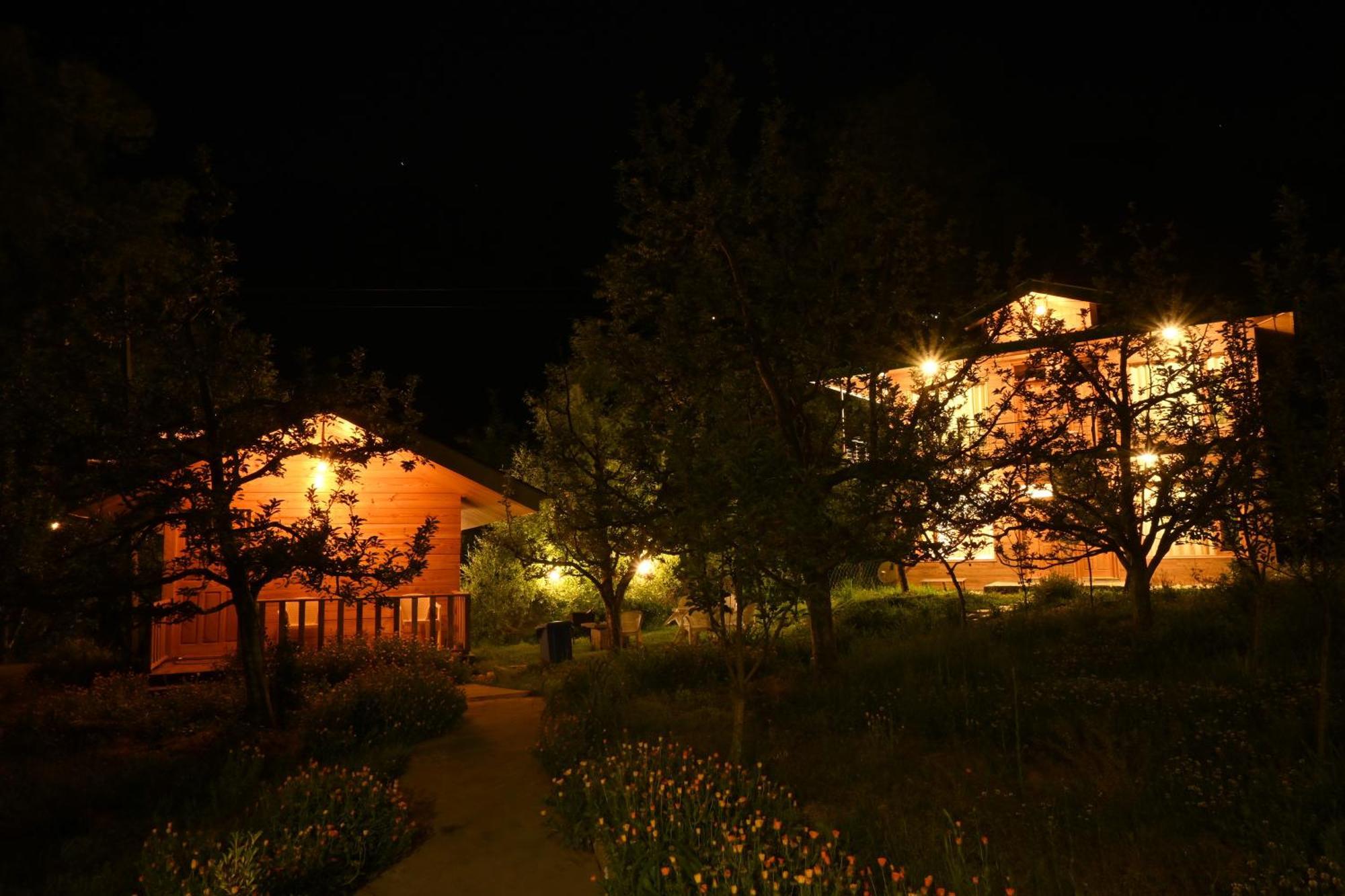 Cascade Mountain Retreat Manali Acomodação com café da manhã Exterior foto
