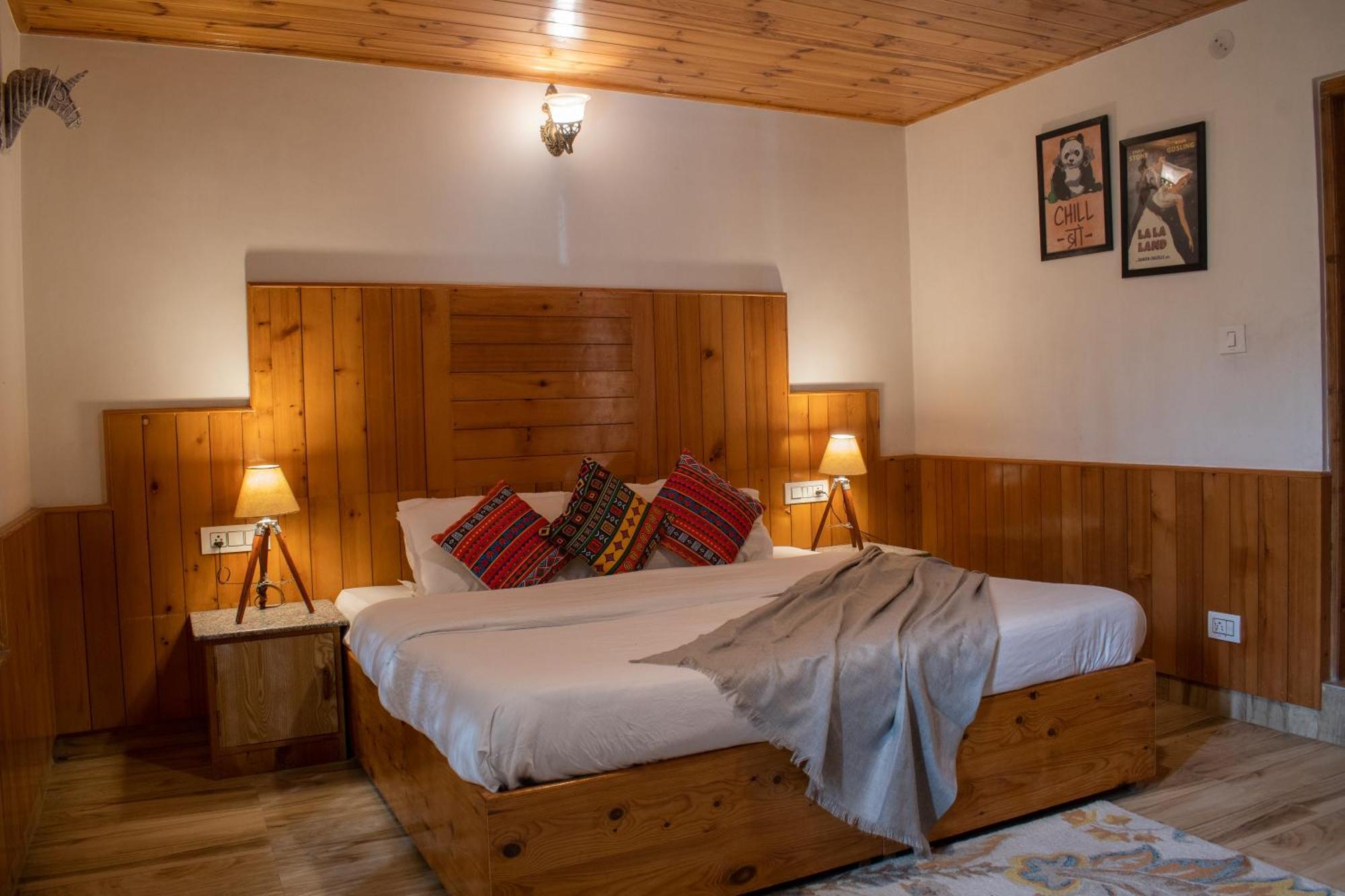 Cascade Mountain Retreat Manali Acomodação com café da manhã Exterior foto